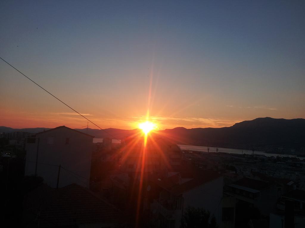 Apartment Sunset Split Oda fotoğraf